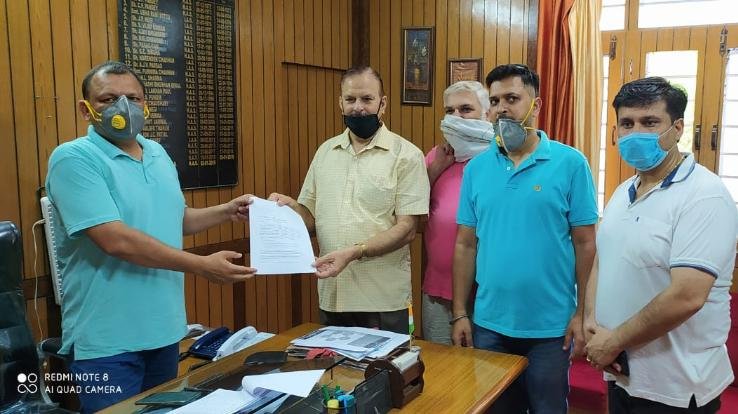 अर्की विकास मंच ने गृह कर में की गई बढ़ोतरी का किया विरोध