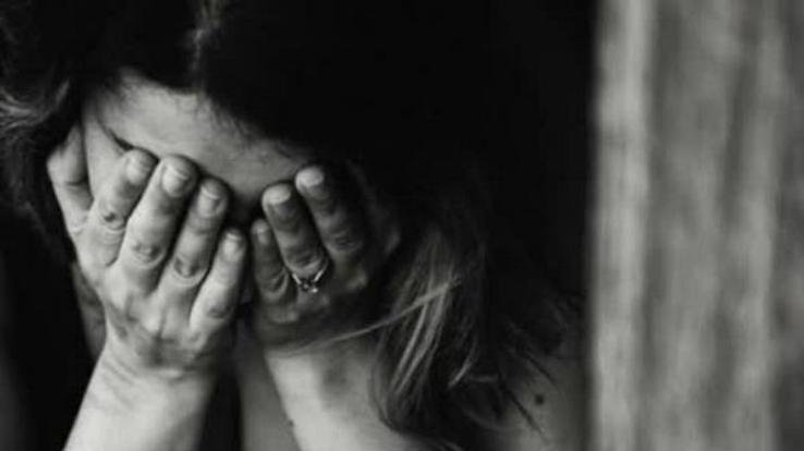 ससुर ने बेरहमी से अपनी बहु को पीटा, अस्पताल में भर्ती