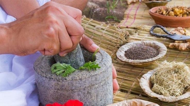 कोरोना वारियर्स के तौर पर पहचान न मिलने से आयुर्वेदिक डॉक्टर खफा 