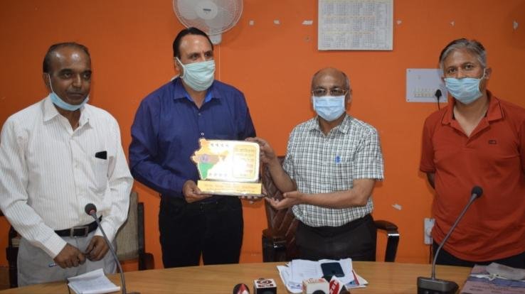 हि.प्र भूतपूर्व सैनिक कल्याण एवं विकास समिति ने उपायुक्त बिलासपुर को किया सम्मानित