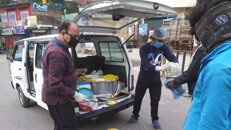 रेड क्राॅस सोसाइटी मानव सेवा की भलाई के लिए निरन्तर कर रही कार्य