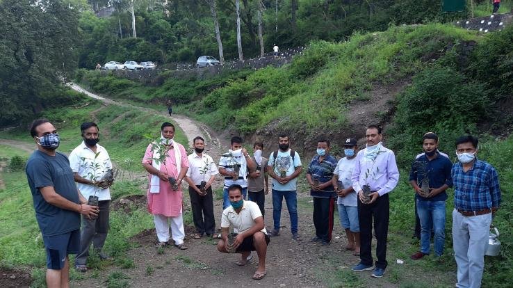 भाजपा युवा मोर्चा कसौली ने रखा 1500-2000 पौधे लगाने का लक्ष्य