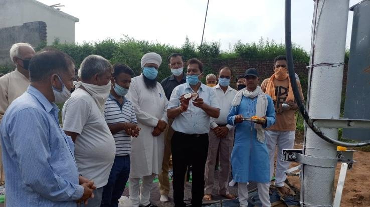 पूर्व विधायक के एल ठाकुर ने किया ट्रांसफार्म का उदघाटन