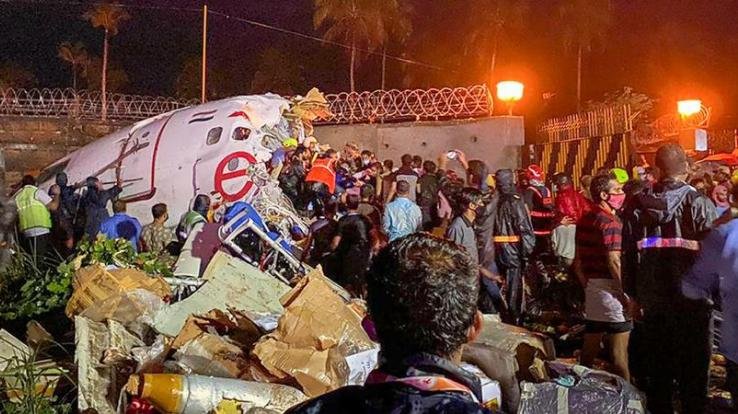 Kerala plane crash: dead passenger tests COVID positive, Rescue workers asked to go into quarantine