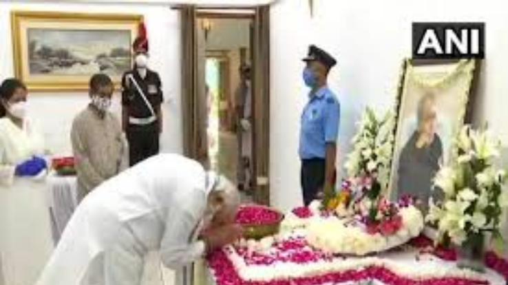  प्रणभ मुख़र्जी के निधन पर प्रधानमंत्री नरेंद्र मोदी ने जताया शोक