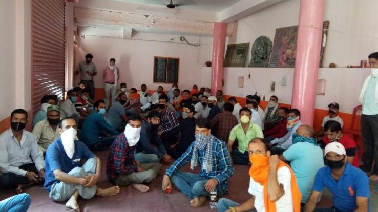 protest-truck-operators-ambuja-company