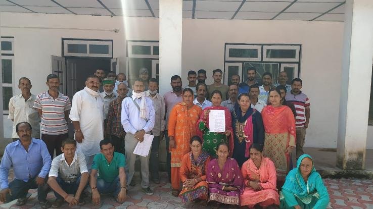 People-sent-a-letter-to-the-Deputy-Commissioner-to-make-a-separate-panchayat-in-Arki