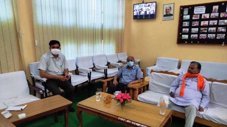 dc-surprise-visits-district-Education-and-training-institute