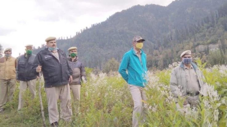 kullu-border-sealed-police-keeping-watch