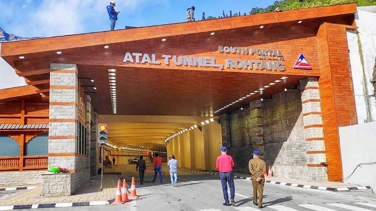 know-the-specialities-of-atal-tunnel-rohtang