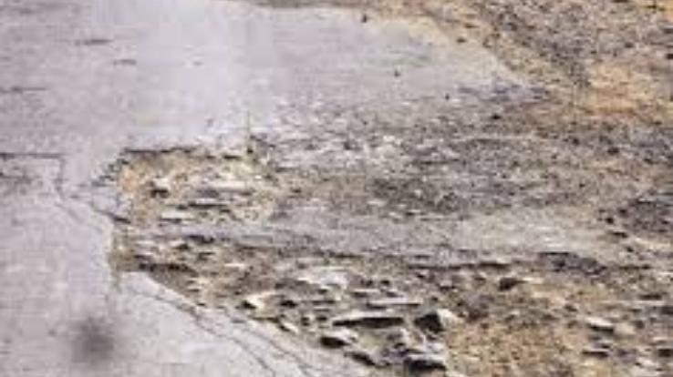 road-in-bad-condition