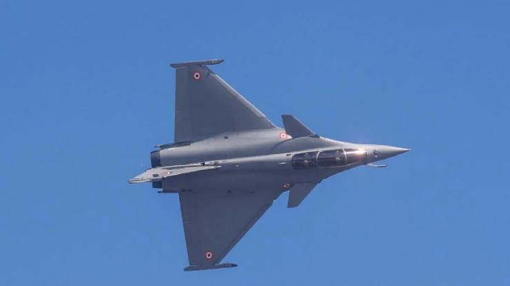 indian-airforce-day-2020-rafale-took-flight-in-hindon-air-base