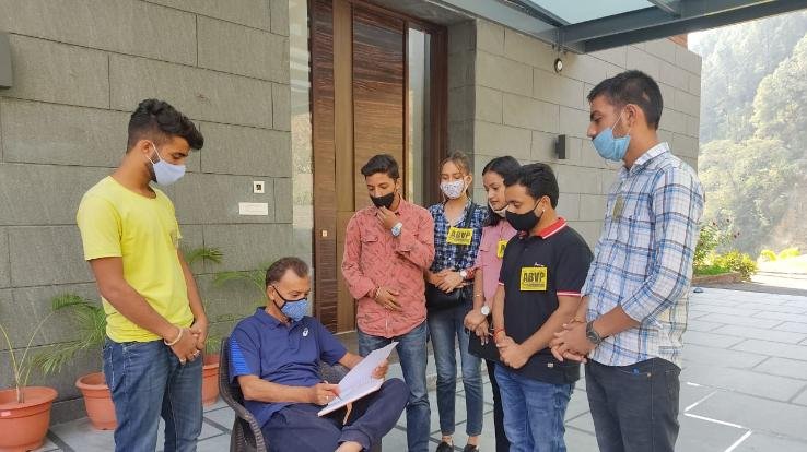 abvp-mandi-submitted-memorandum-to-mla-anil-sharma