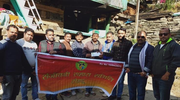 Sanjeevani-Sahara-Committee-gave-10-thousand-fire victims