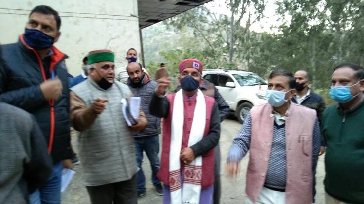 Rajendra-Garg-inspected-the-warehouses-of-Arki-Civil-Supply-Corporation