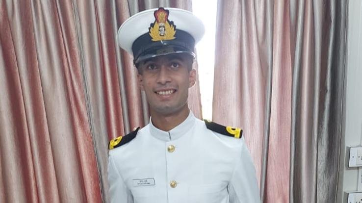 नौसेना में सब लैफटीनेंट बने पीयूष शर्मा 