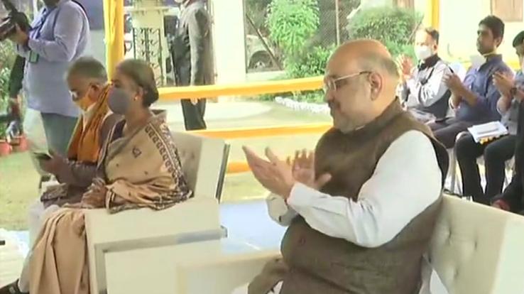 Amit-Shah-tour-of-Bengal-pays-tribute-to-Rabindranath-Tagore