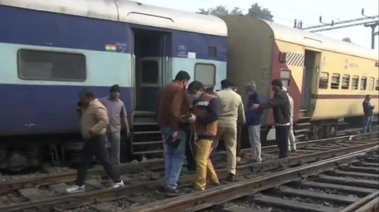 A-major-railway-accident-averted-in-Lucknow