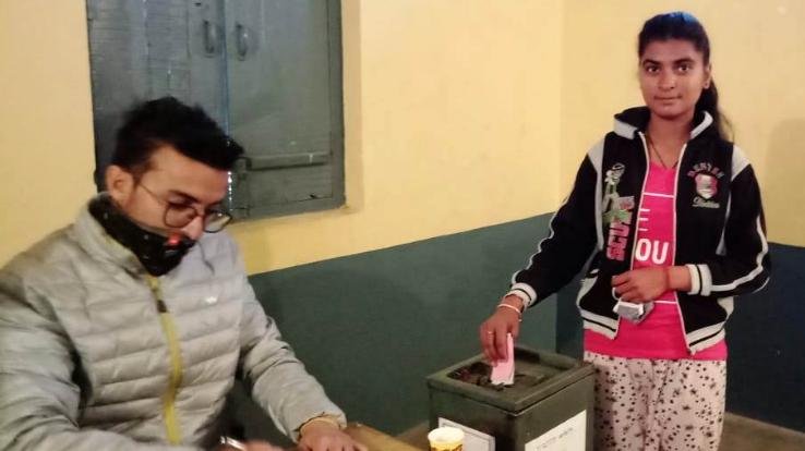 41.51 percent people voted in Kandaghat development block