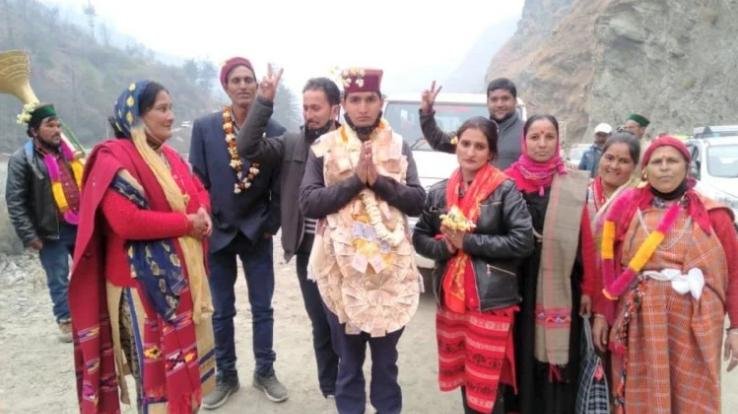 Omprakash-of-Kullu-became-Panchayat-Samiti-member-at-the-age-of-22