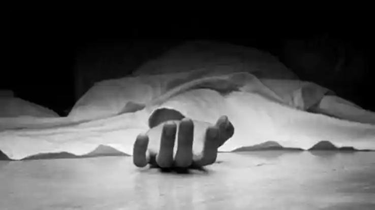 Dead-body-of-unknown-person-found-in-Surajpur