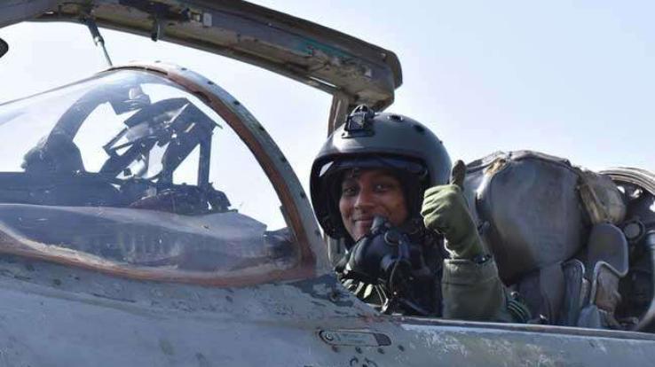 Bhavna-Kant-became-the-first-woman-fighter-pilot
