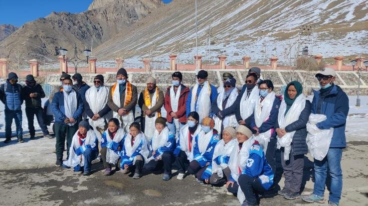 Himachal ice hockey team won bronze medal at national level