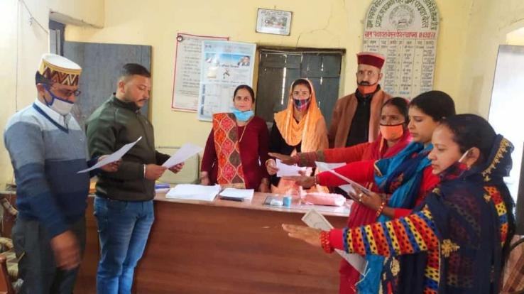 First meeting of newly elected Panchayat held in Gram Panchayat Barrel