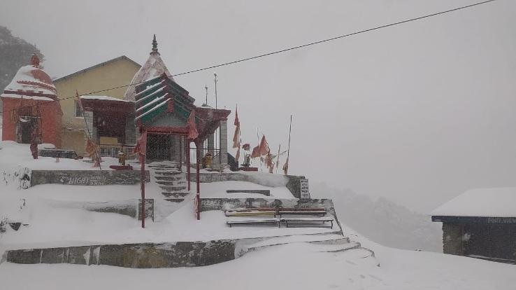 NH-305 once again closed for traffic due to snowfall