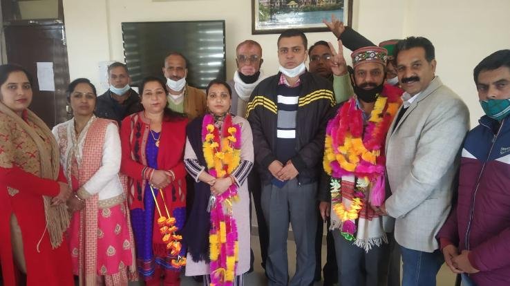 नगर पंचायत रिवालसर के नवनिर्वाचित प्रधान व् उप्रधान ने ली शपत 