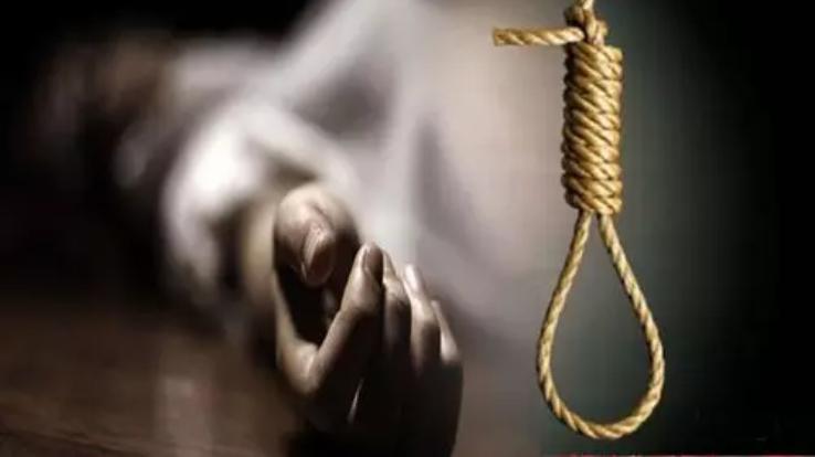 Suicide by hanging the hood of the hood in Bilaspur