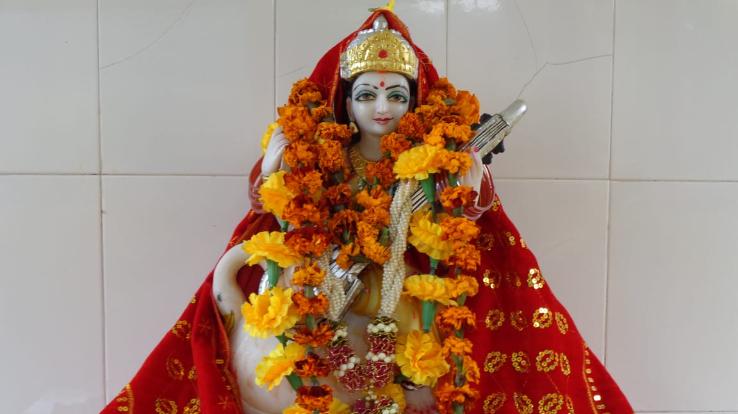 Birthday of Mother Goddess Saraswati celebrated with great enthusiasm in Joginder Nagar