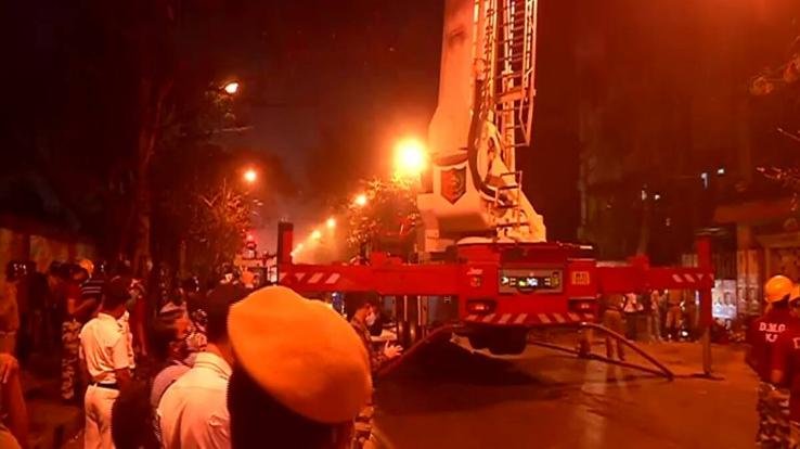 Kolkata: 9 people killed in multi-storey building fire
