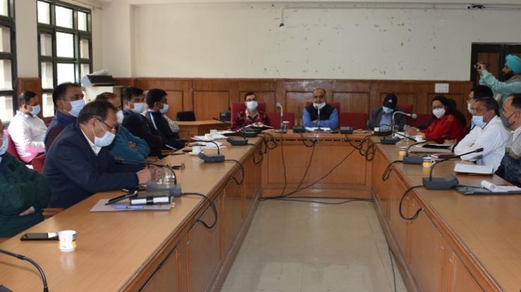 Review meeting regarding Kovid-19 held in Solan