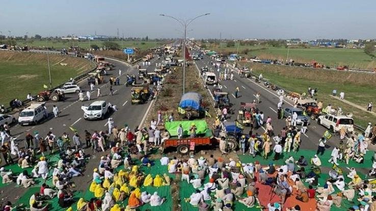 Delhi closes at 6 am to 6 pm