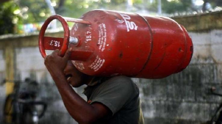 Domestic gas cylinder prices fall in Himachal Pradesh