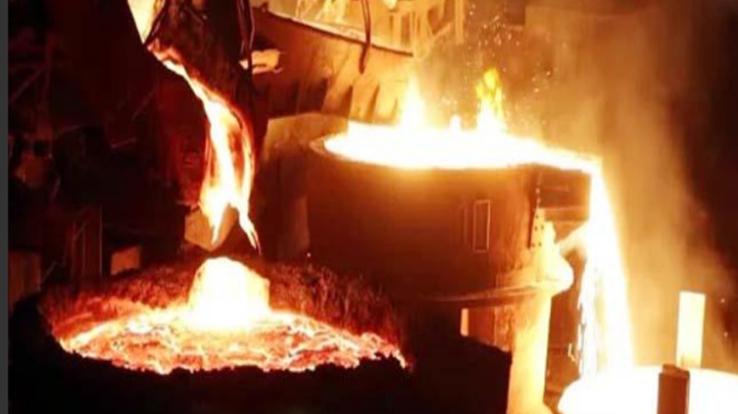 Solan-Two-workers-died-hot-iron-fall-sariya-industry-10-april-2021