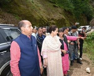 KANGNA REACHED MANDI AFTER SIX DAYS OF DIGASTER