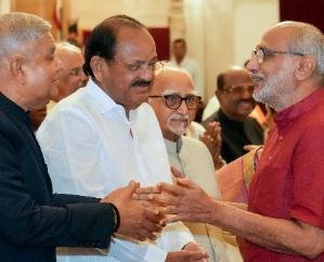 Dhankhar seen for the first time after resignation, seen smiling, congratulated the new Vice President on his victory