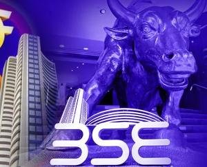 Sensex-Nifty sets record, market closes on edge due to budget and RBI announcements