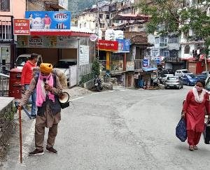 शिमला: लोक नाट्य करयाला के माध्यम से कोरोना संक्रमण से बचाव के लिए किया जा रहा जागरूक 