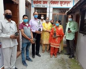 अर्की : विश्व पर्यावरण दिवस पर बांटे औषधीय पौधे