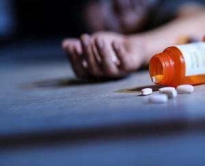 बिलासपुर : मोबाइल चलाने से रोका तो 13 वर्षीय बच्ची ने खा लिया जहर, उपचार के दौरान मौत