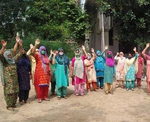 देहरा :दयाल पँचायत वार्ड नम्बर 4 में पानी नहीं आने से लोग परेशान