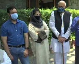 Farooq Abdullah and Mehbooba Mufti will attend all-party meeting with PM Modi, read the whole matter