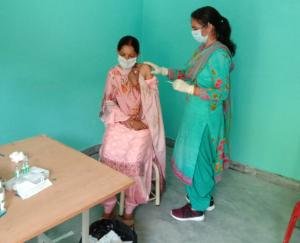 Sarkaghat: 104 people aged 18 to 44 got the vaccine in Risa Panchayat