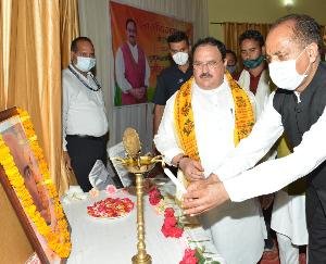 जगत प्रकाश नड्डा और जय राम ठाकुर ने डाॅ. श्यामा प्रसाद मुखर्जी को दी श्रद्धांजलि