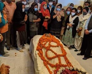    पूर्व मुख्यमंत्री वीरभद्र सिंह के निधन के बाद प्रदेश  ने तीन दिन का राजकीय शोक घोषित 