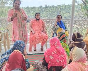 देहरा : सदवां व दोदूँ ब्राह्मणा में औशधीय पौधे रोपे