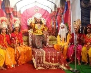 माँ दुर्गा की भव्य झांकी से रामलीला का आगाज़
